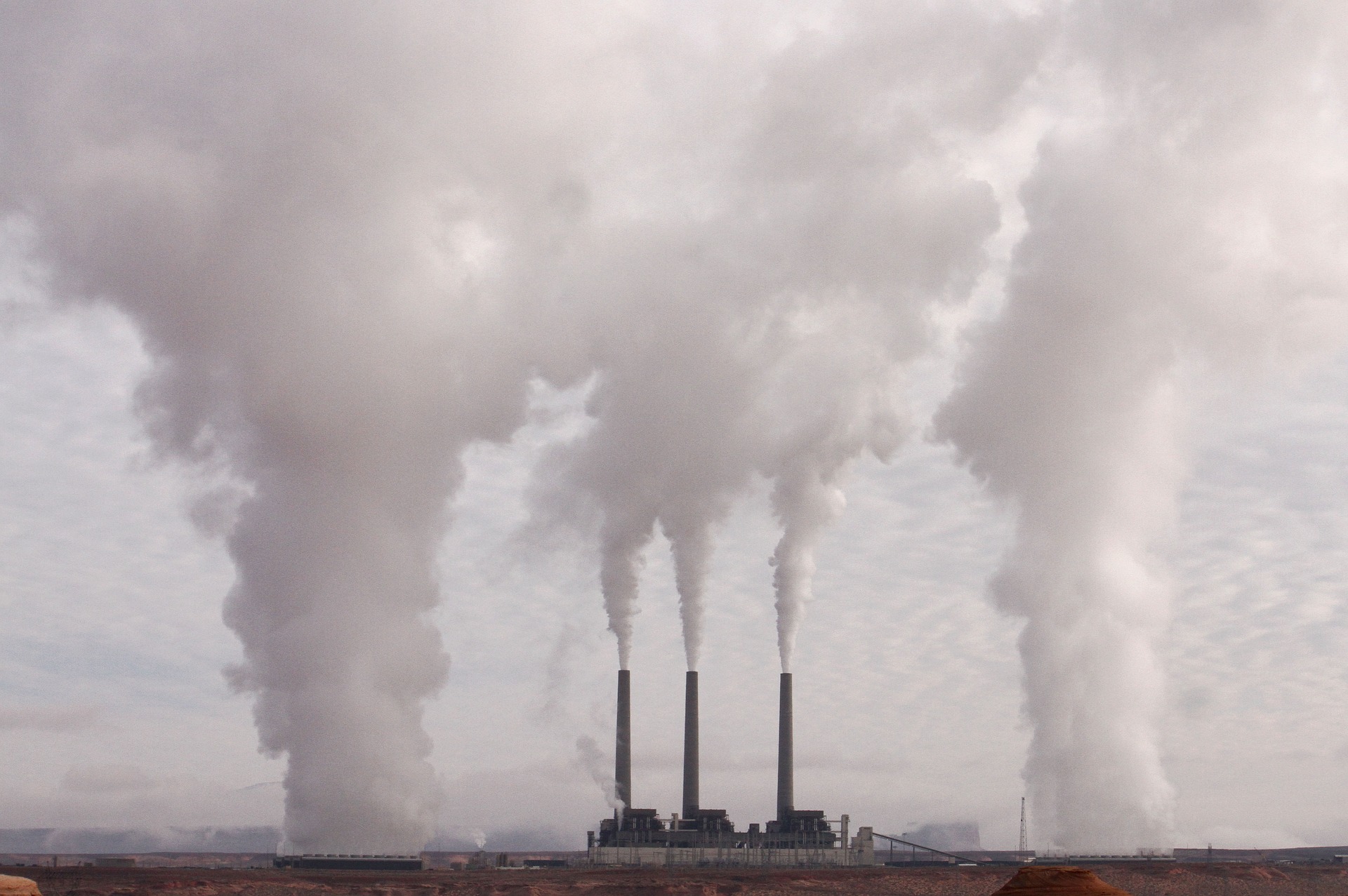 環境因素慢慢的成為心血管研究議題，空氣污染更是重要的探討方向。（圖／Pixabay）
