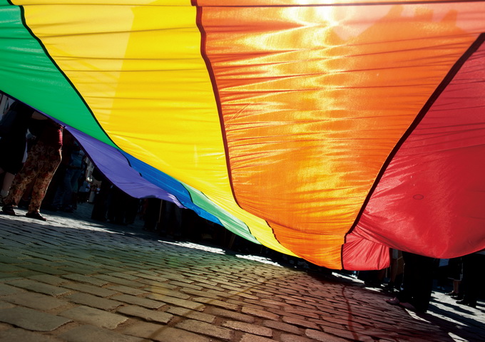 現代人透過顏色鮮明的彩虹旗倡導性別平等（圖片來源：種子發）