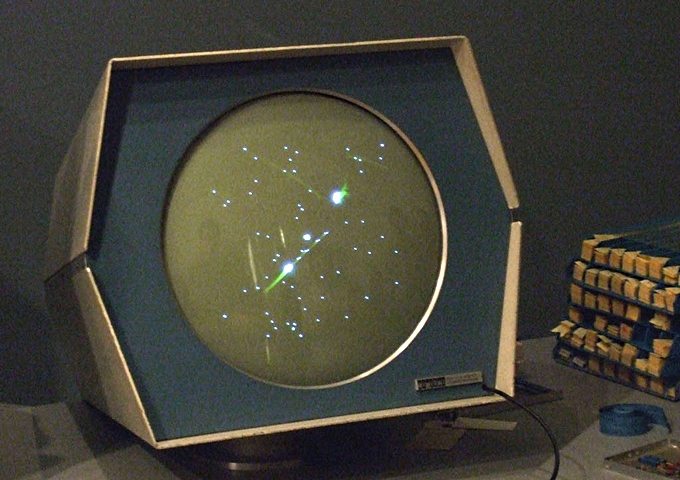 發行於1962年的《太空戰爭！》電腦遊戲