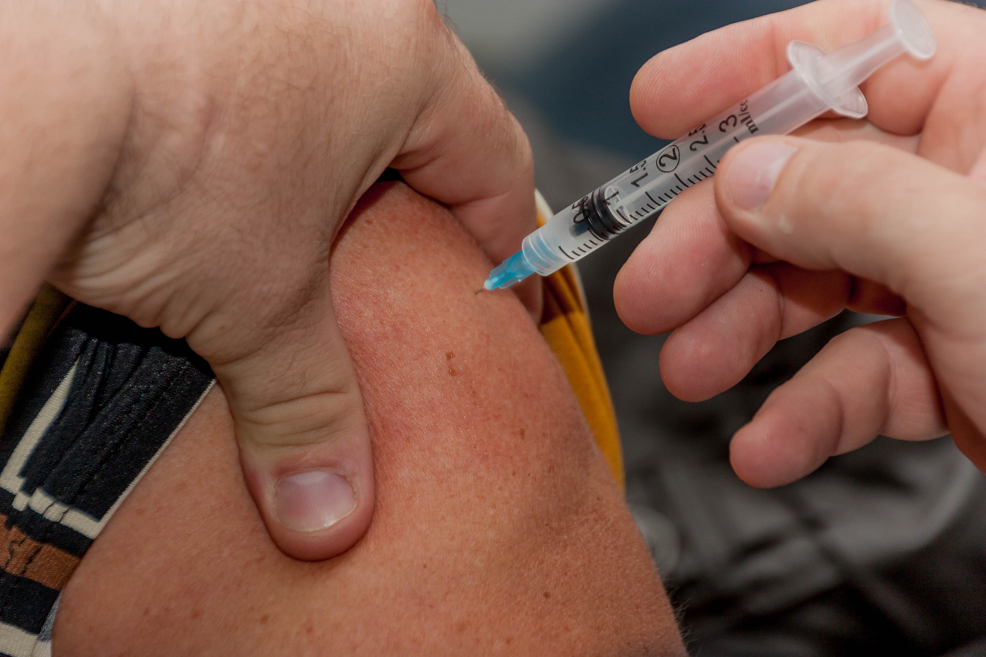 費時的疫苗生產規定，跟不上防疫的迫切需求。（圖／Pixabay）