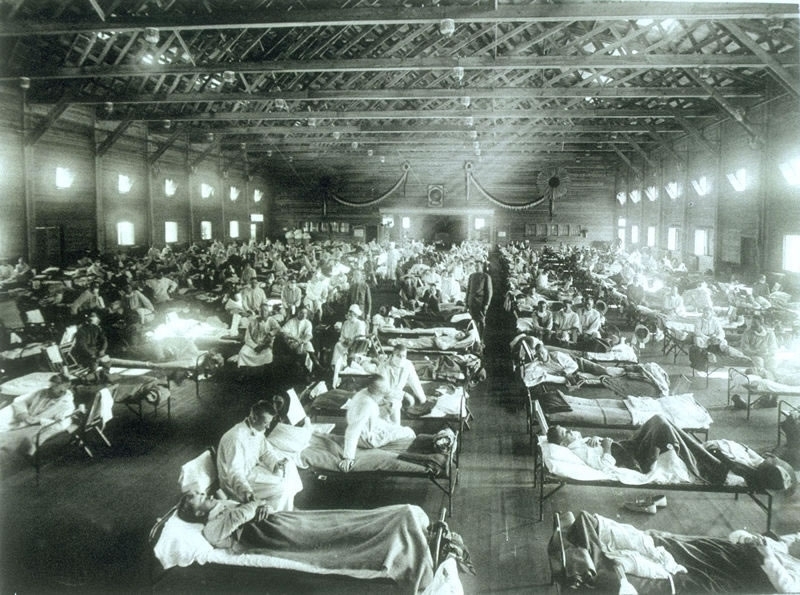 1918年西班牙流感曾感染全球五億人，至今已超過百年，治療藥物仍然寥寥無幾。（圖／Wikimedia）
