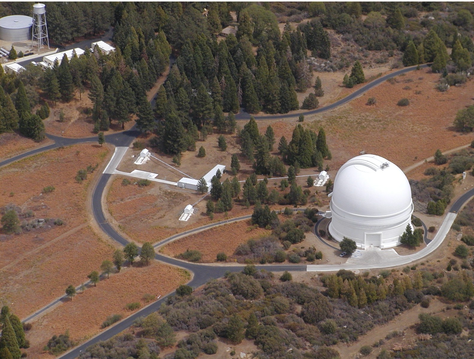 加州理工學院帕洛馬瞬變工廠的執行地——帕洛馬天文台。（圖／Wikipedia）