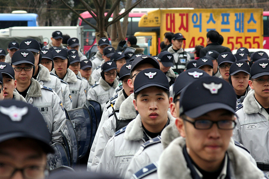 「policemen are getting younger.」需要搭配當下語境來理解。（圖／hojusaram，wikipedia）